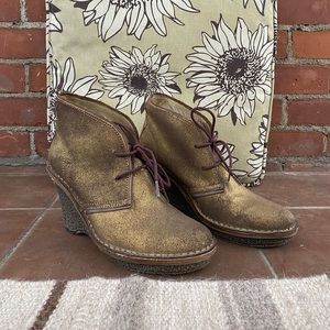 Bussola Lace-up Ankle Boots / Booties